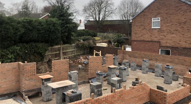 Kirk Yates Building laying brick outer skin at Pelsall new build.